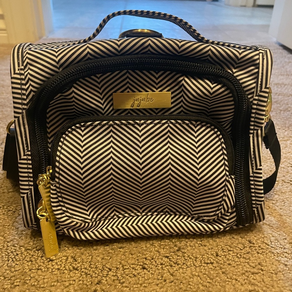 Jujube Mini BFF mini Chevron Not used